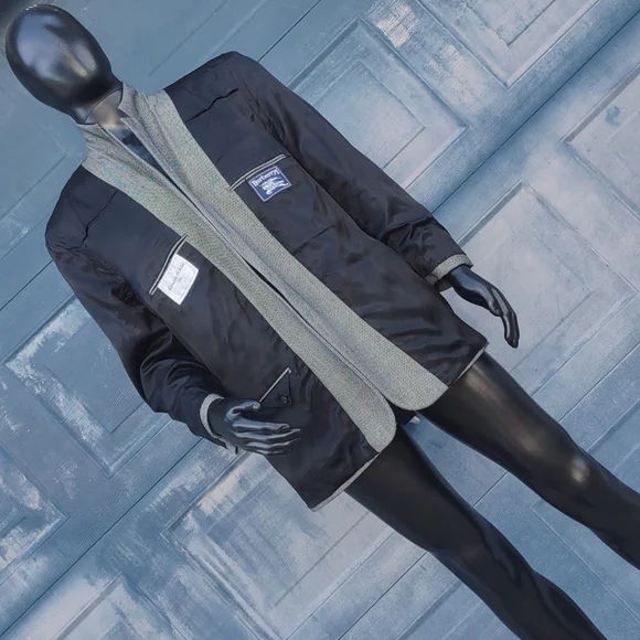 Burberry® Men's Pure Wool Snake Eye pure Wool Fabric Blazer - Picture 7 of 16